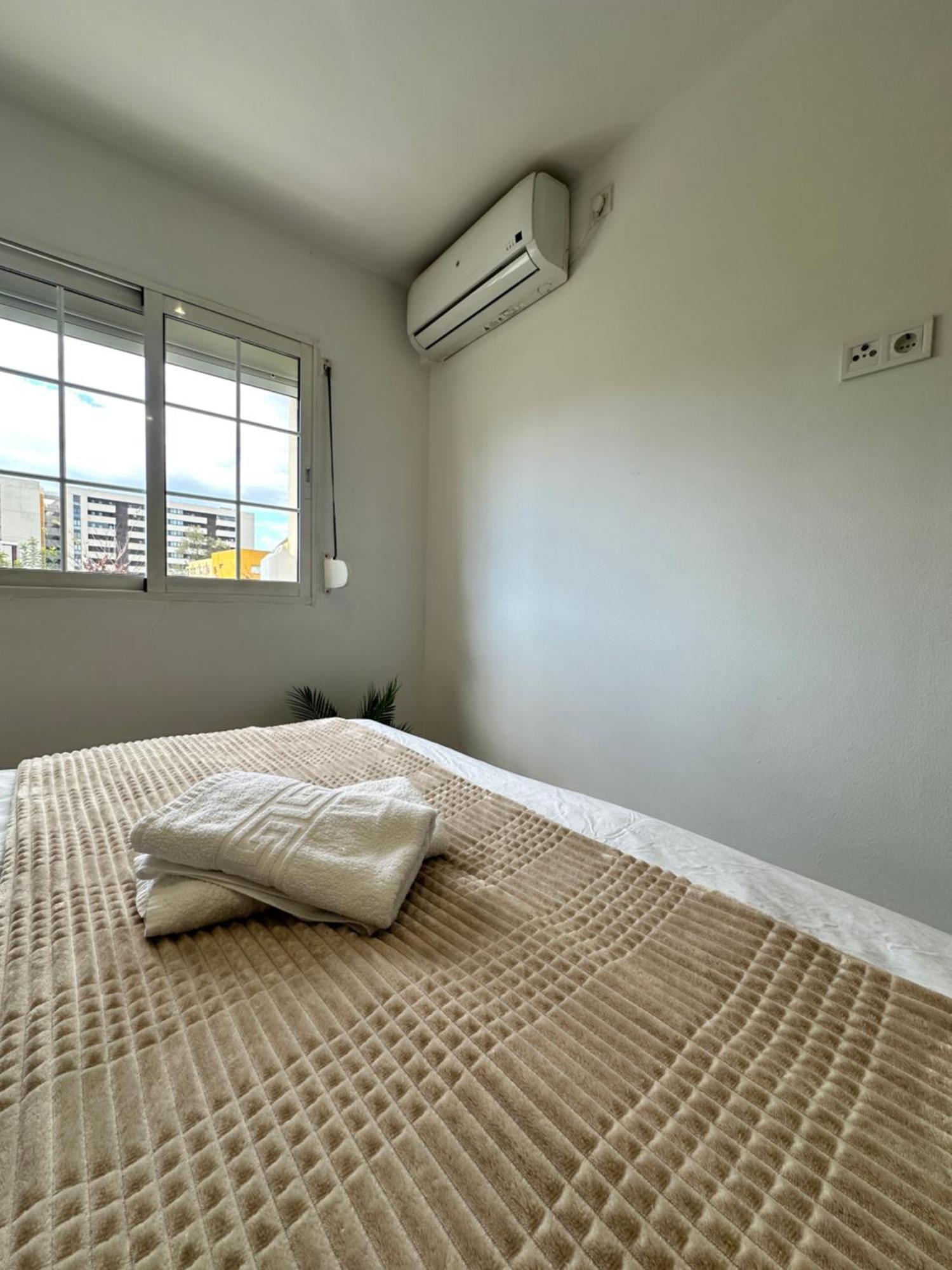 Apartament Claveles De Luxe Malaga Zewnętrze zdjęcie