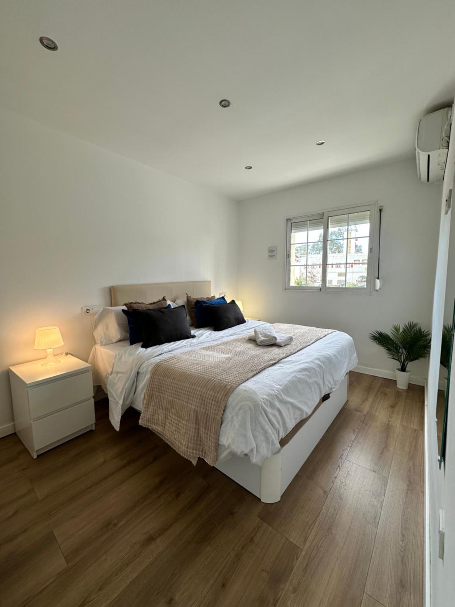 Apartament Claveles De Luxe Malaga Zewnętrze zdjęcie