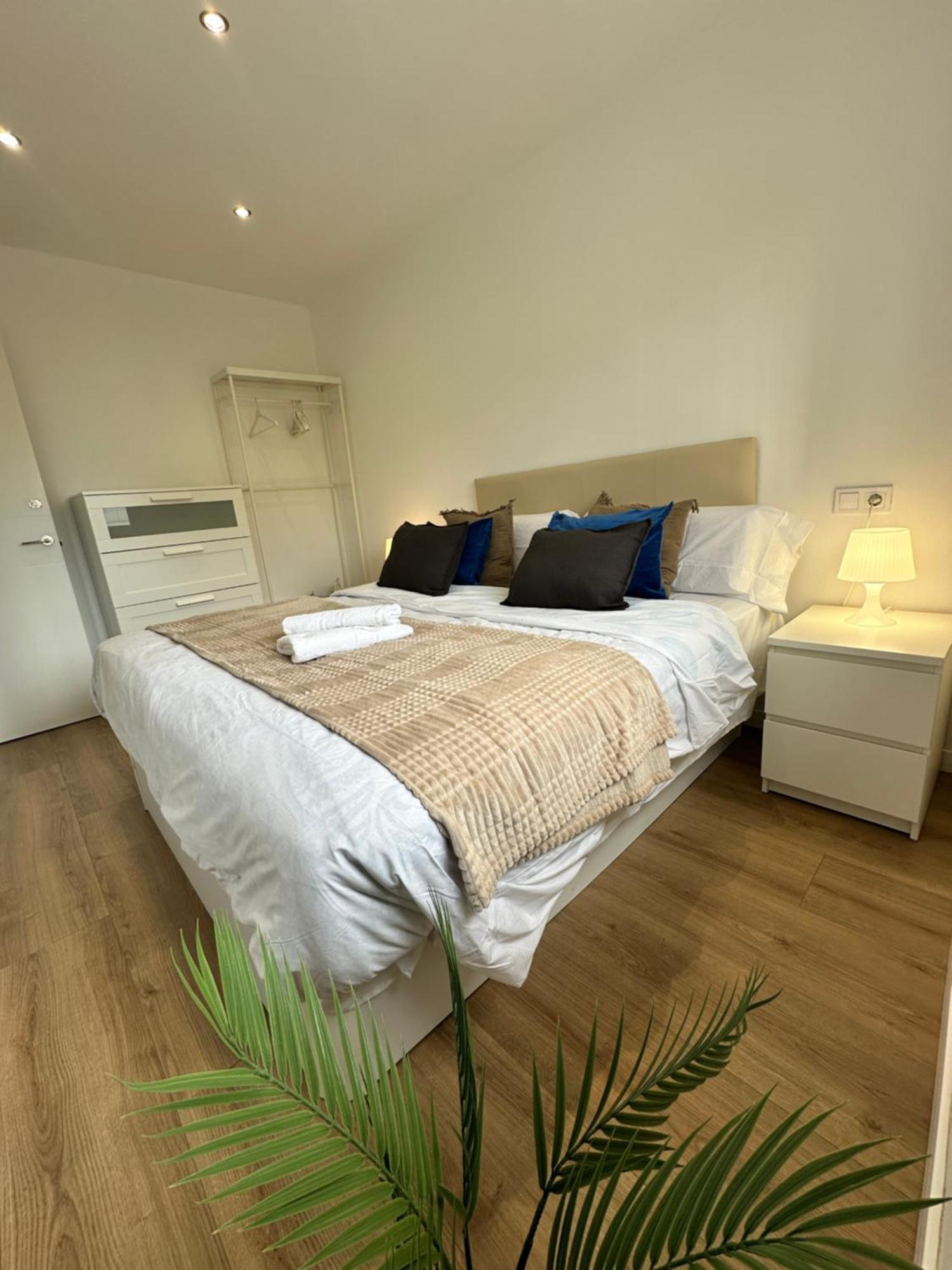 Apartament Claveles De Luxe Malaga Zewnętrze zdjęcie
